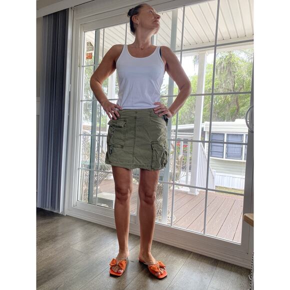 FREE PEOPLE Army Green Mini Cotton Cargo Skirt 4 - Picture 3 of 10